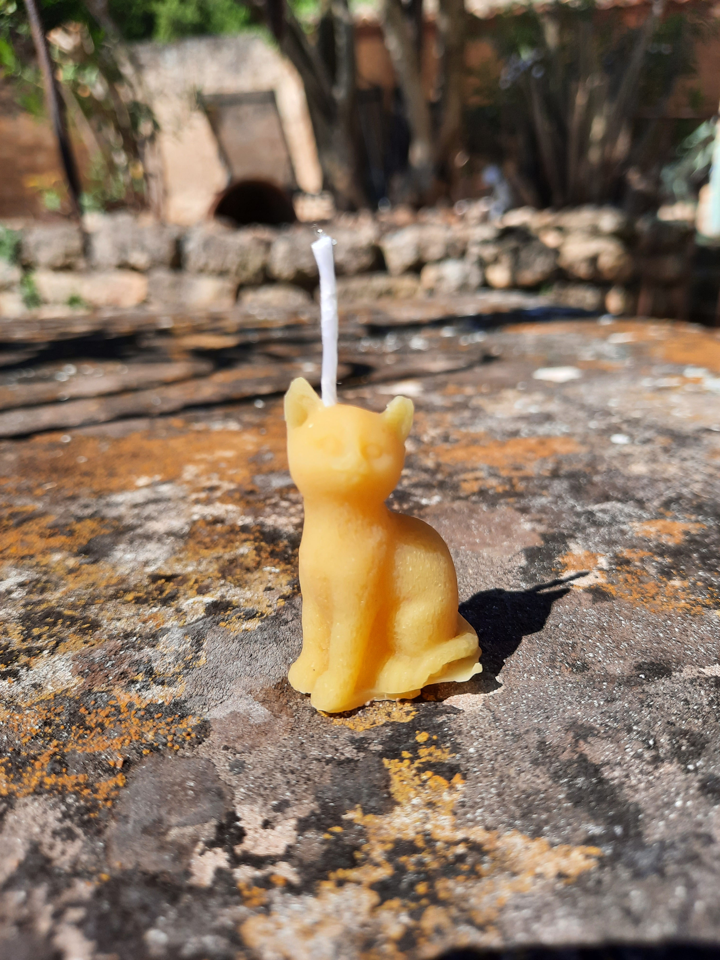 Bougie à la cire d'abeille poupée
