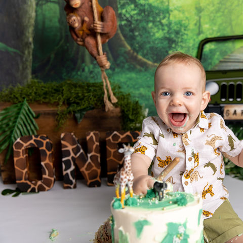 Cake smash and splash photoshoot in Kent to celebrate baby turning one in Ashford