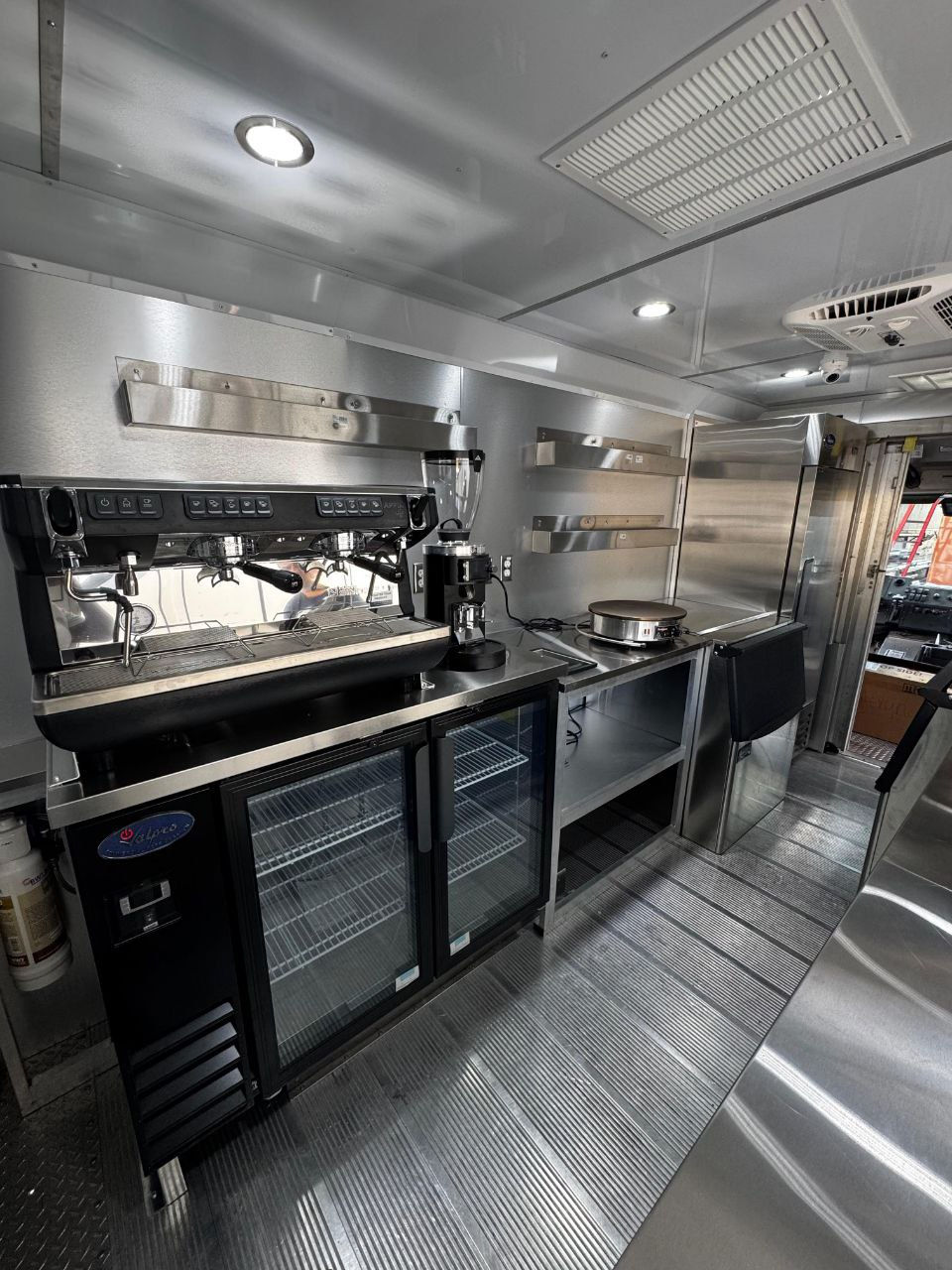Premium coffee and crepe food truck catering for weddings and corporate events in Orlando, FL