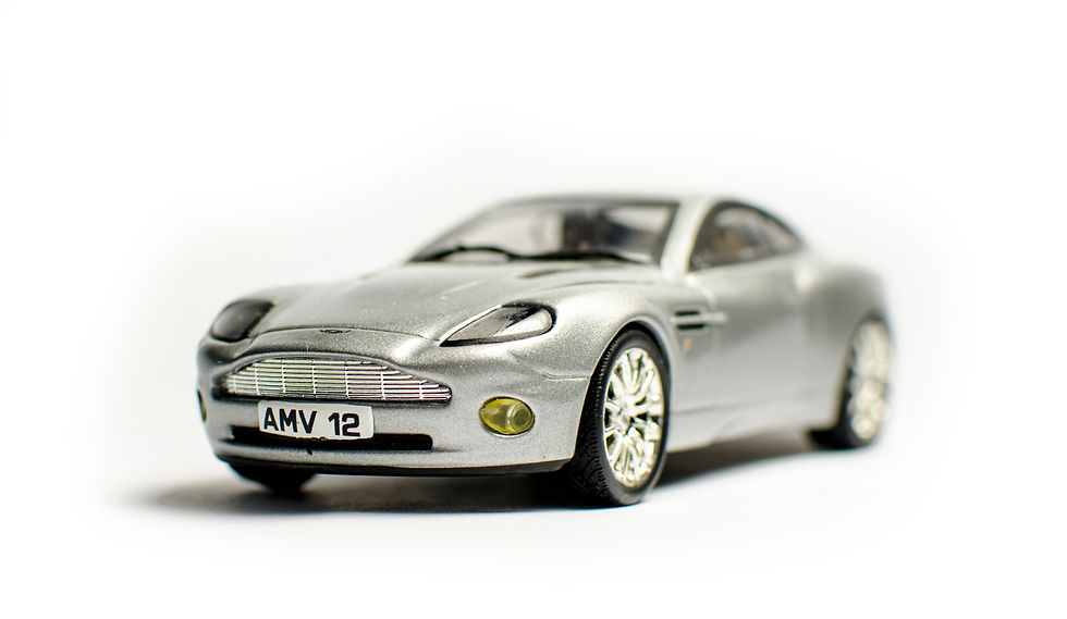Carro Aston Martin