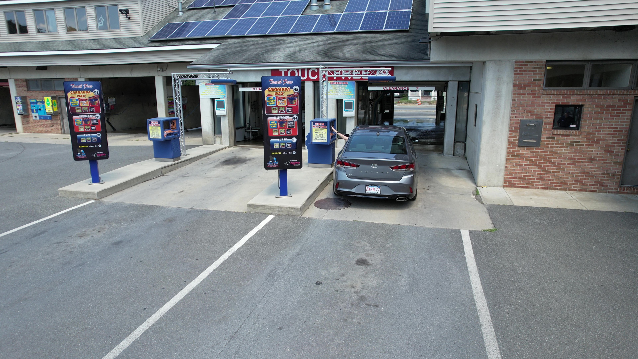 Patriot Car Wash, 560 Tyler Street, Pittsfield, MA 01201