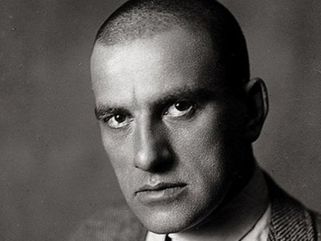 Владимир Маяковский. Поэт-противоречие
