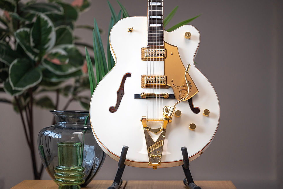 1993 Gretsch White Falcon G7593