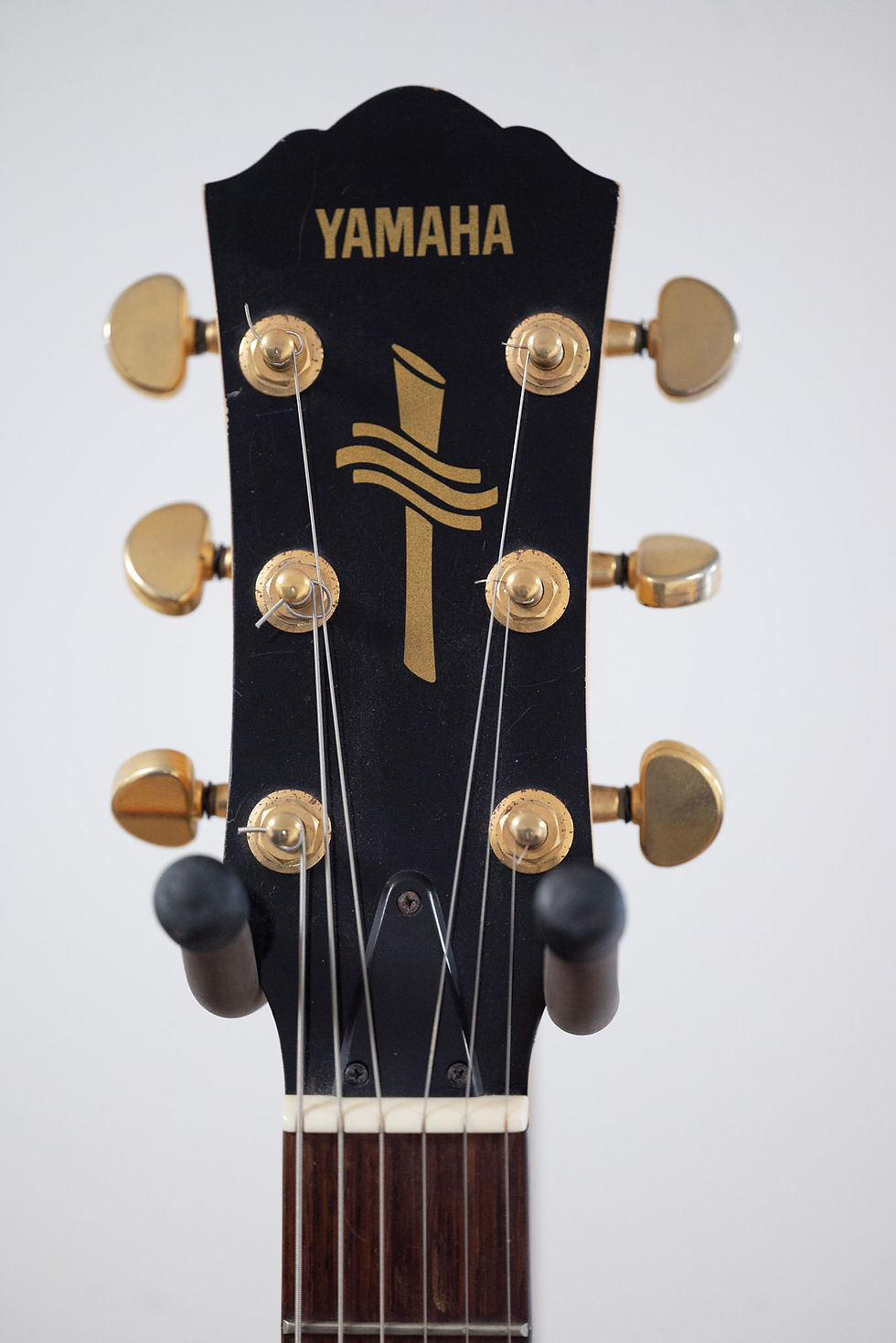 Thumbnail: 1999 Yamaha AEX 502 in Orange Stain - P90s