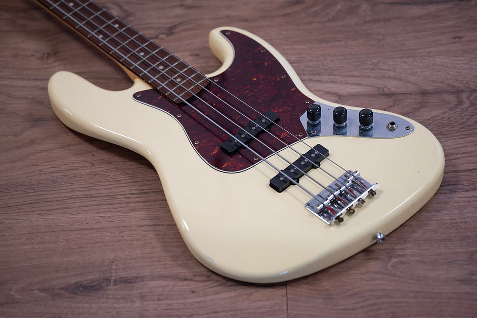 Thumbnail: Hohner HZ Jazz Bass in Aged White