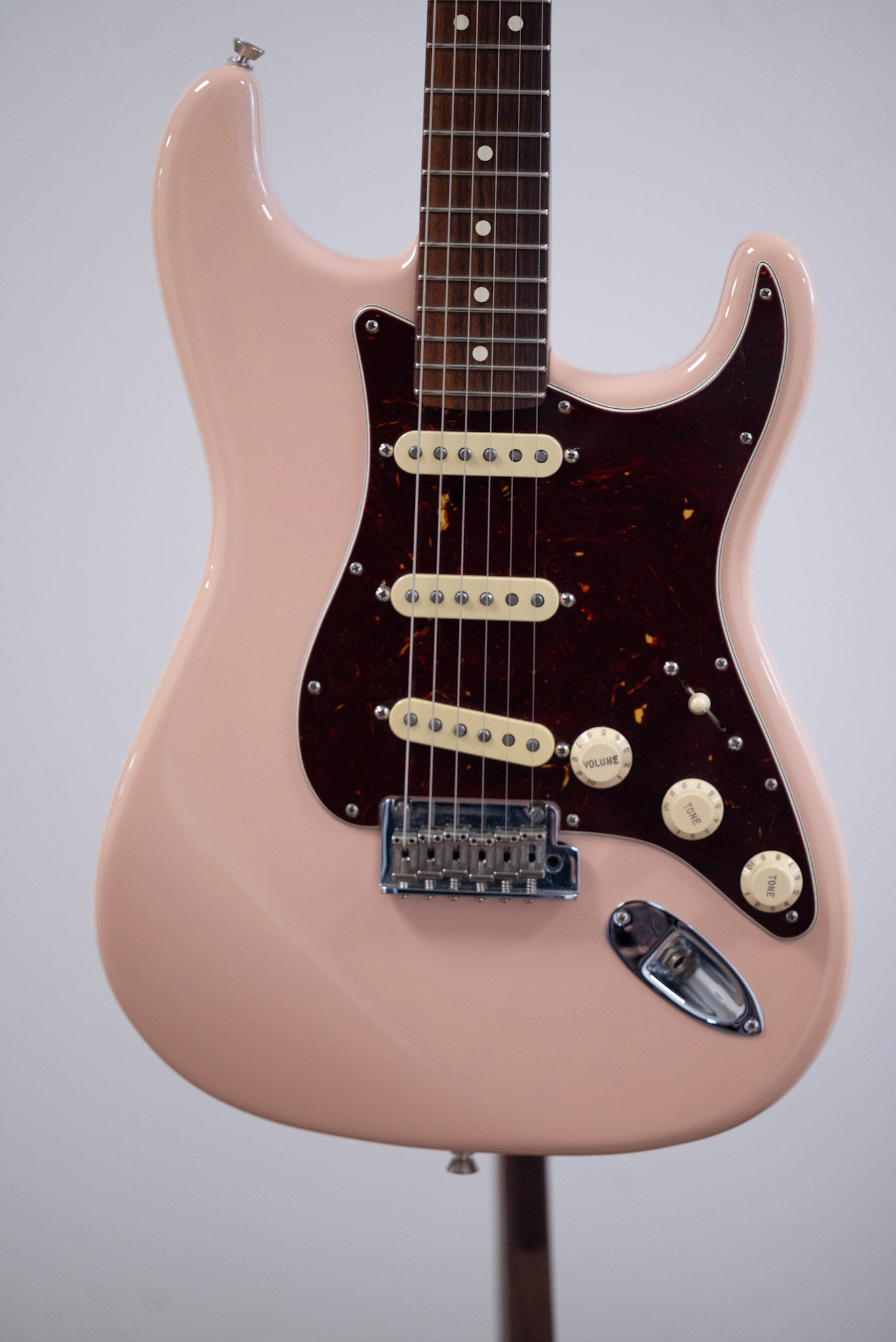 2021 Fender Limited Edition Professional ii Stratocaster Pink Rosewood Neck