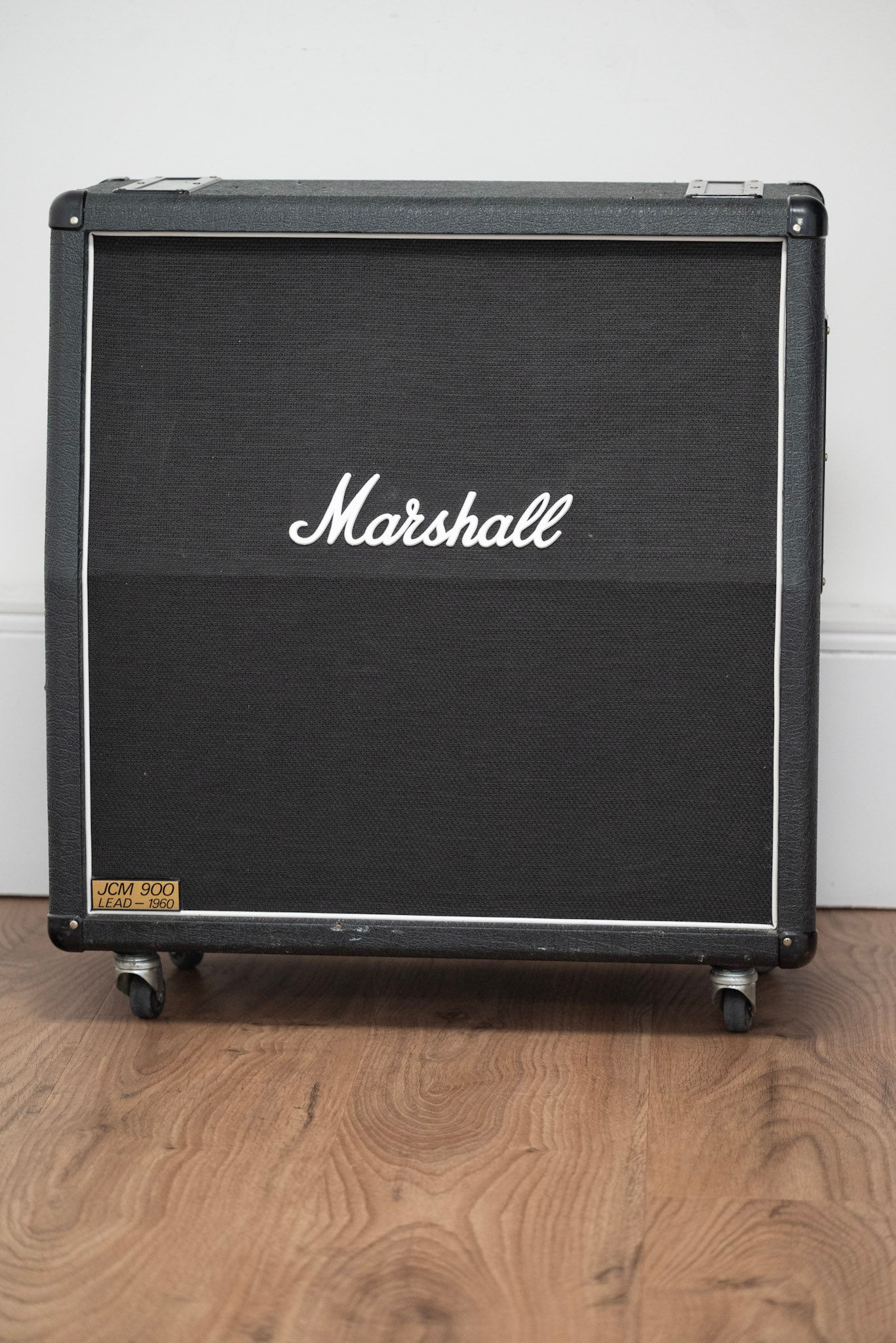2001 Marshall (England) JCM 900 1960a 4x12 Cabinet Angled