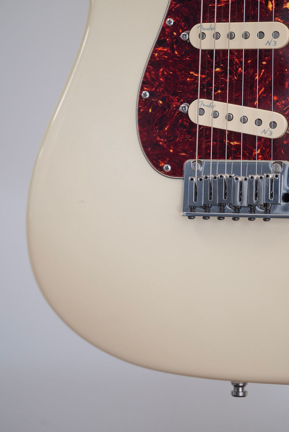 Thumbnail: 2013 Fender USA American Deluxe Stratocaster in Olympic Pearl White