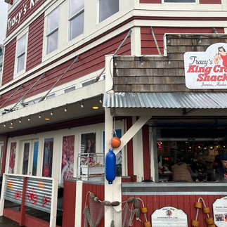 Tracy’s King Crab Shack exterior in Juneau, Alaska, serving famous fresh Alaskan crab legs