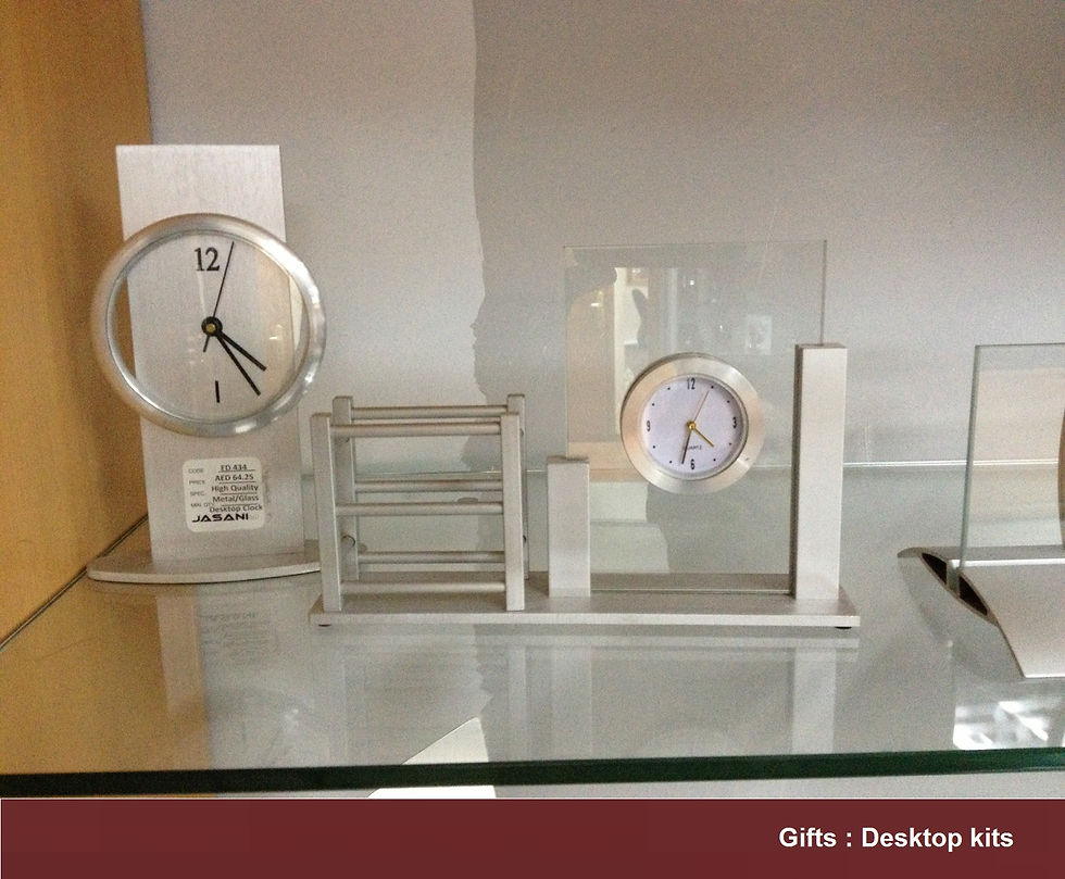 GIFTS-DESKTOP-table top clock and pen holder