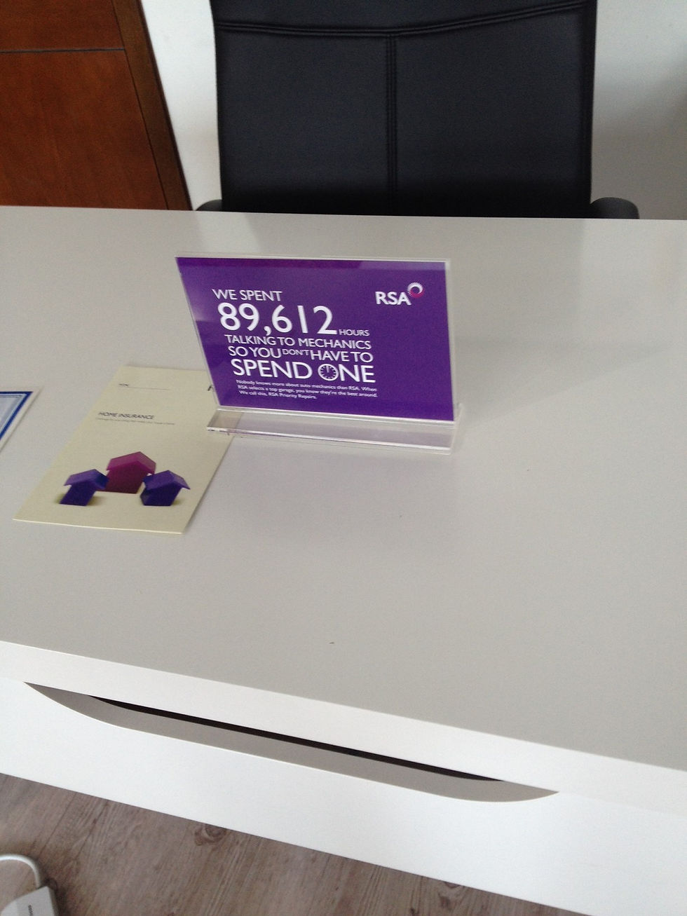 Acrylic A5 table-top stand