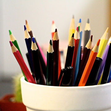 Colored-Pencils-In-Container