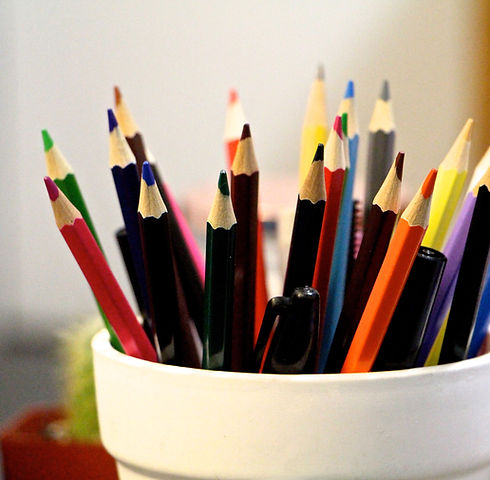 Colored-Pencils-In-Container