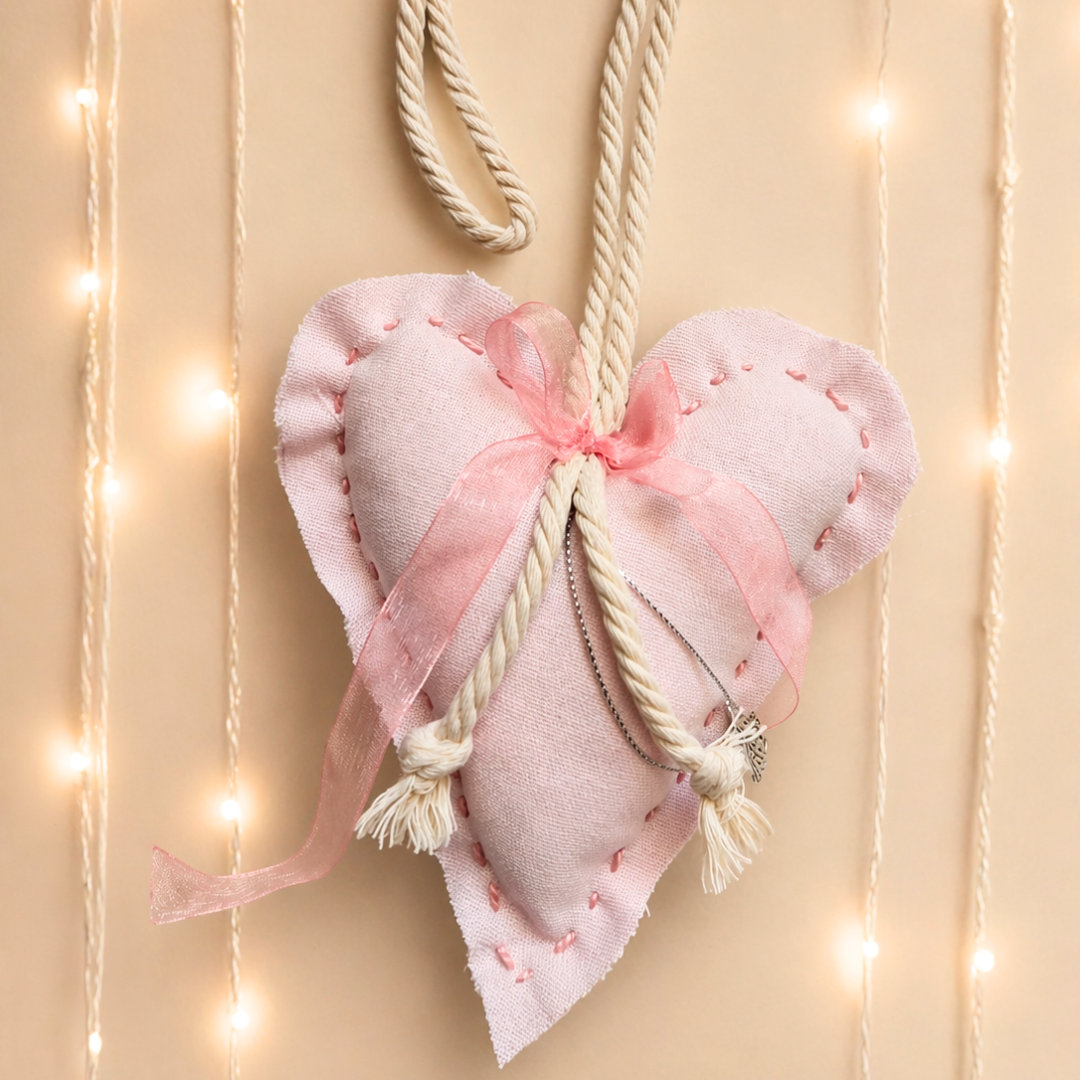 Cunero Corazón de Lino Rosa