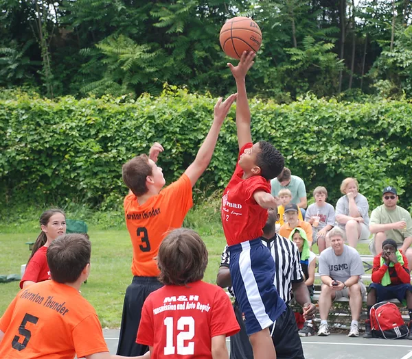 PAPA BASKETBALL