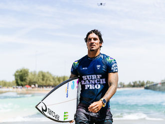 Entre Ondas e Obstáculos