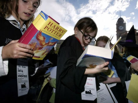 EN ROMA, EE.UU, EXHORTARON A LA ELIMINACIÓN DE LOS LIBROS DE HARRY POTTER DE LAS ESCUELAS