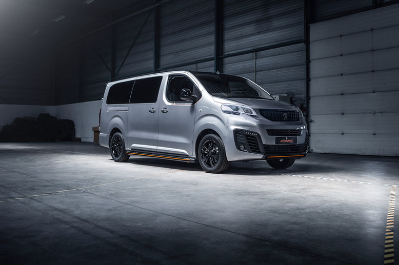 Peugeot Expert Dynamic - front.jpg