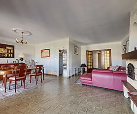 Maison familiale 5 chambres avec piscine et grand garage à L’Union