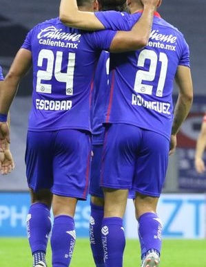 En la agonía, Cruz Azul vence a Pachuca