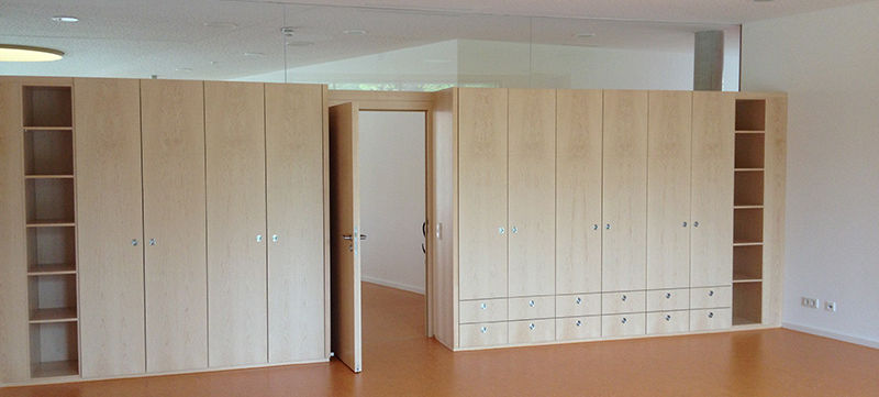 KITA Marien-Theresien-Straße, Pirmasens
Schrankwand, Schränke und Türen aus Holz
Rott Schreinerei & Innenausbau
Schweix, Pirmasens