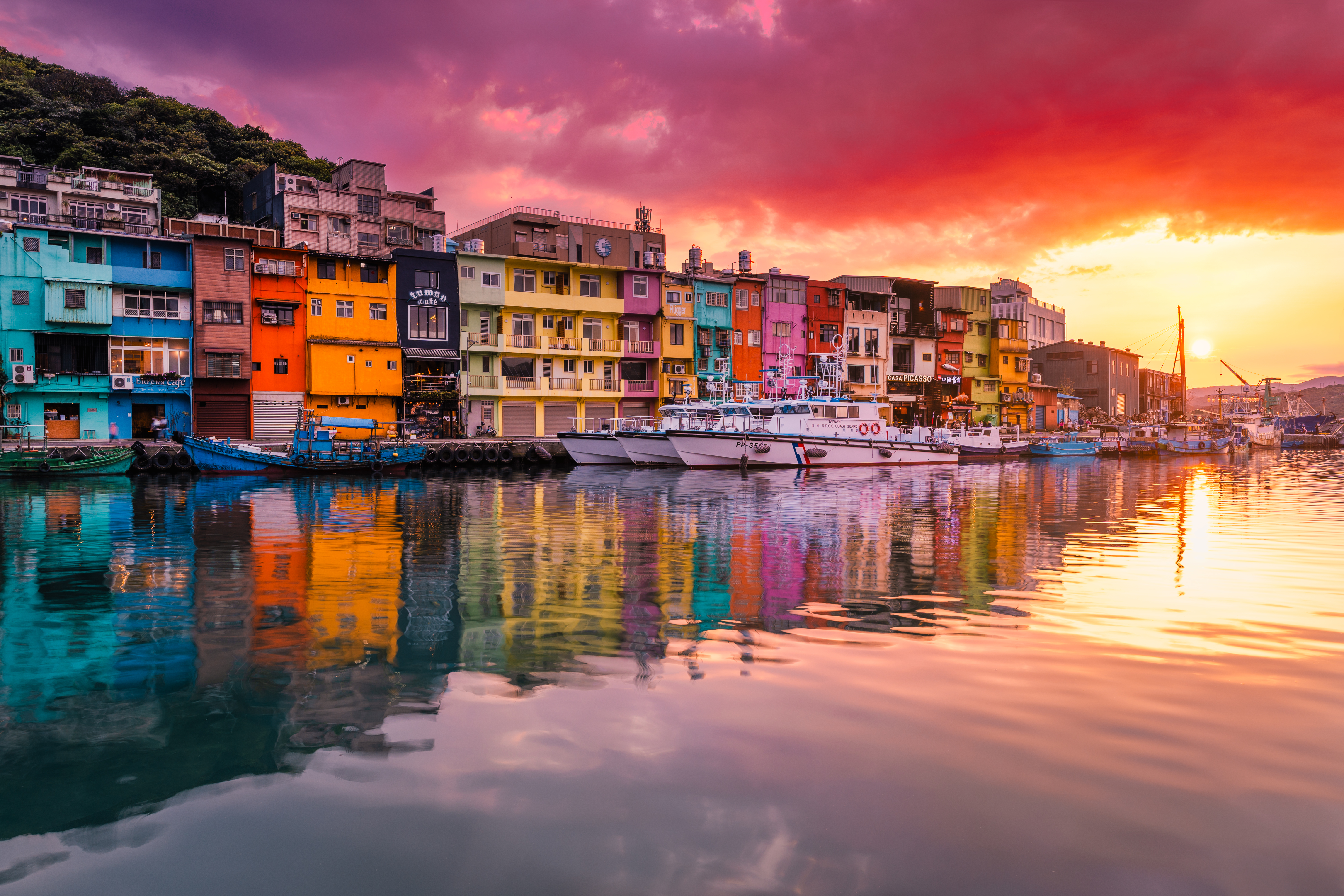 【基隆一日遊】10大打卡點串連山海秘境、美食與絕美日出路線