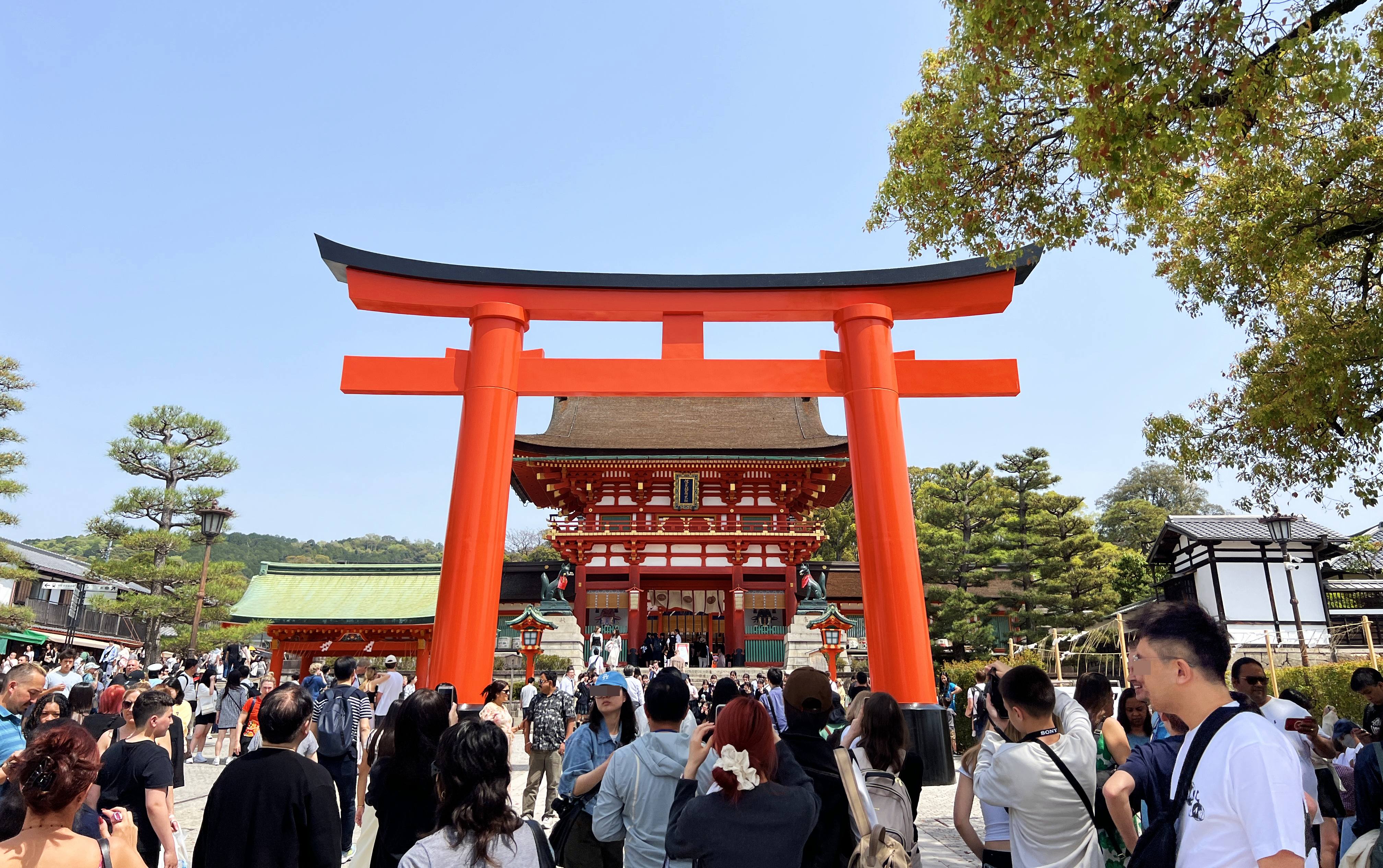 伏見稻荷大社樓門