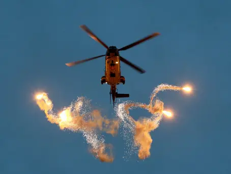 Ein Cougar der Luftwaffe testet Tauschkörper