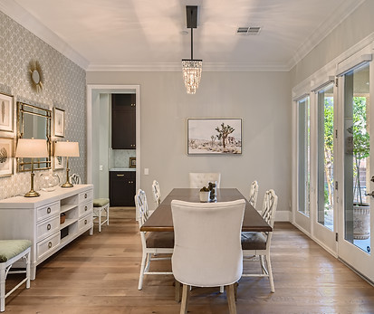 15 Dining Room Feature.jpg