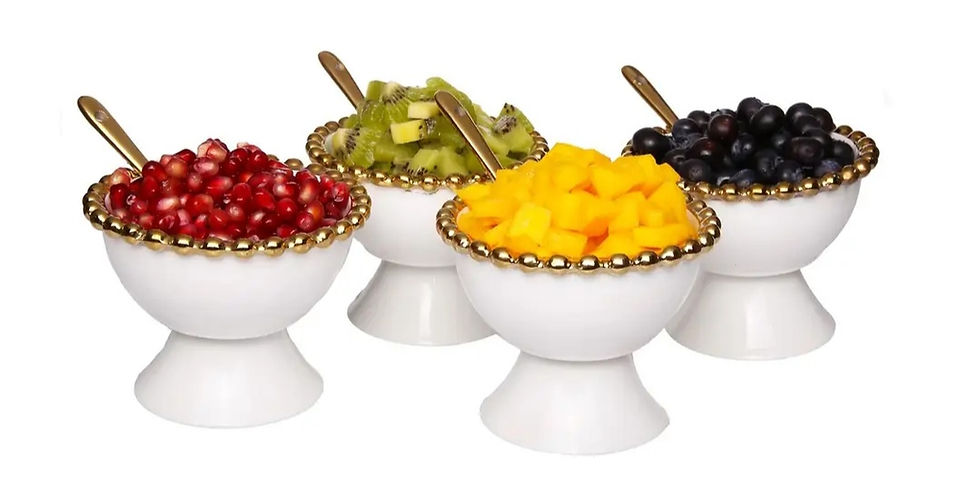 Miniatura: Juego de 4 tazas de postre de porcelana. 