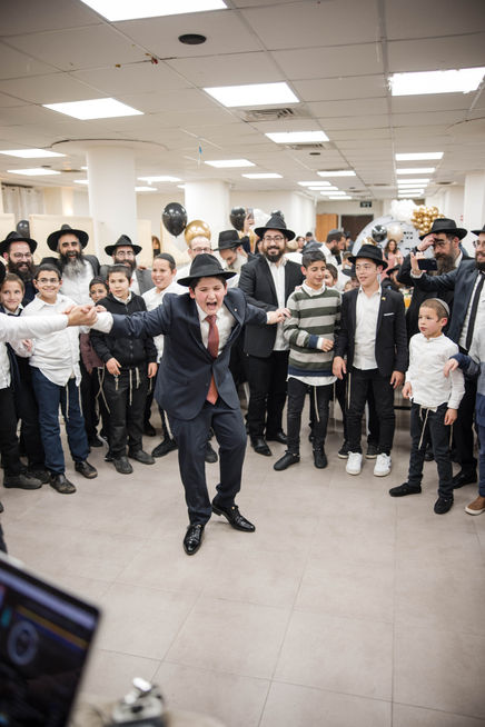 רחבת ריקודים בבר מצווה