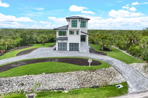 1084 Blue Hill Creek Dr