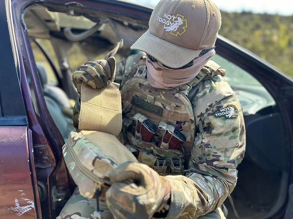Tear Away IFAK pouch for plate carrier