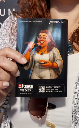 Público escolhe pratos favoritos e recebe avatares personalizados e fotos impressas no espaço Gourmet iFood.
