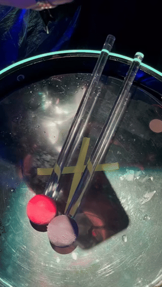 Ativação Beat Hero da Philco no Rock in Rio 2026 com timbaus iluminados e sensores, desenvolvida pela Phygital Solutions junto à Agência Atenas.