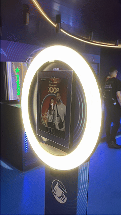 Ativação da Prudential no Rock in Rio 2026 com Capture Booth, IA, impressão de fotos e Social Wall desenvolvida pela Phygital Solutions para a TV1.