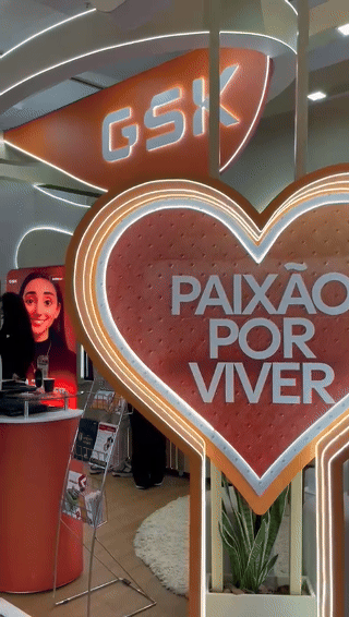 No Congresso Brasileiro de Dermatologia 2025, a Phygital Solutions apresentou uma ativação interativa com IA Booth e Social Wall para a GSK.