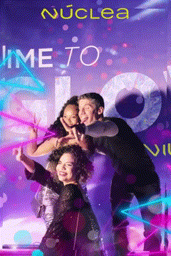 Ativação Photo Freeze da Phygital Solutions na festa de fim de ano da Nuclea: seis câmeras capturando momentos de celebração.