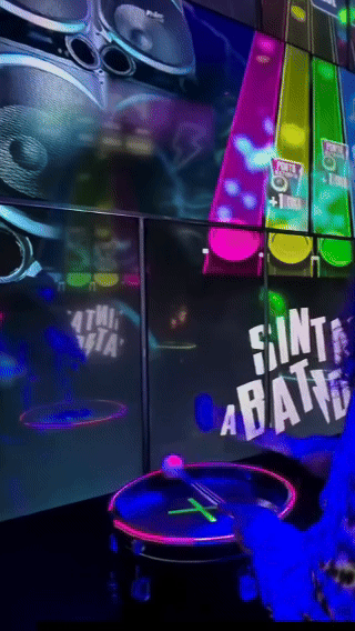 Ativação Beat Hero da Philco no Rock in Rio 2026 com timbaus iluminados e sensores, desenvolvida pela Phygital Solutions junto à Agência Atenas.