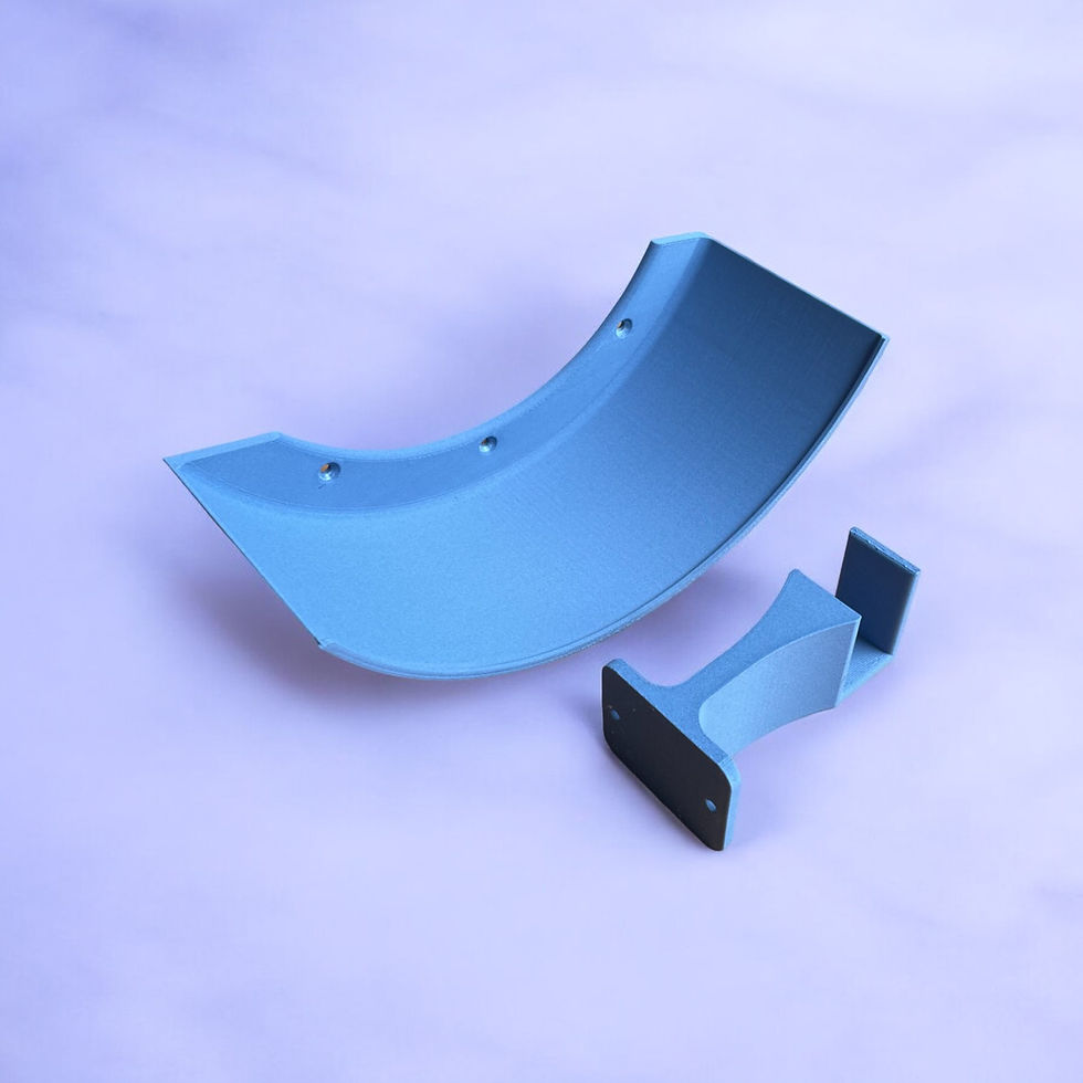 Miniaturbild: blauer Gitarrenhalter, Vorderansicht 45Grad gedreht