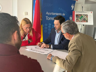 El PP de Torrelodones agradece a Isabel Díaz Ayuso hacer realidad el parking de la estación.