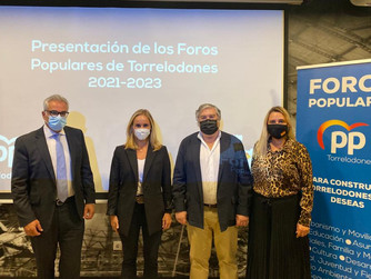 Ana Camíns presenta los Foros Populares de Torrelodones
