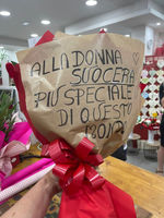 fioraio a via roma pomezia.jpeg