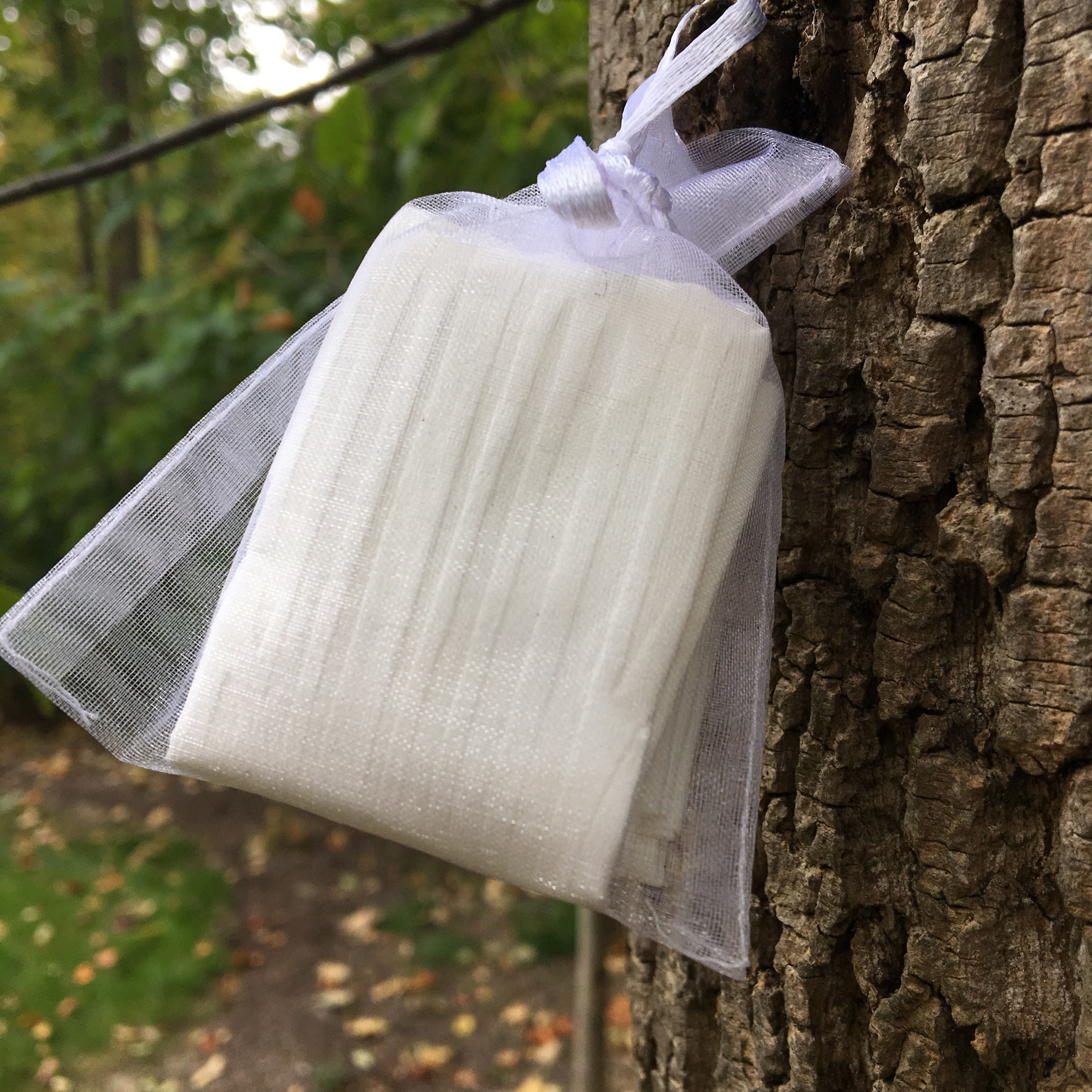 Timberland Embossed & Scented Travel Hand Towels