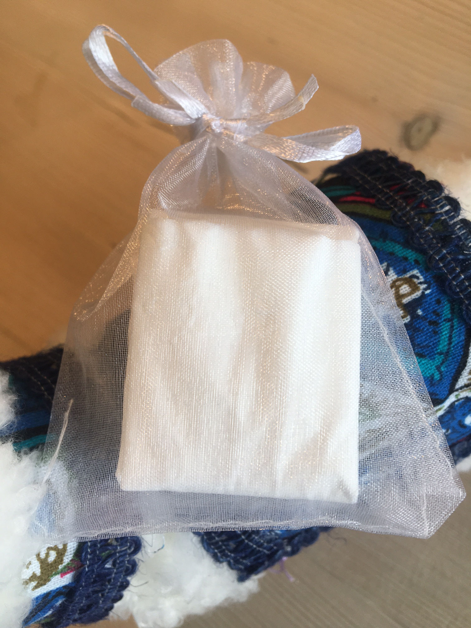 LLama Embossed & Scented Travel Hand Towels