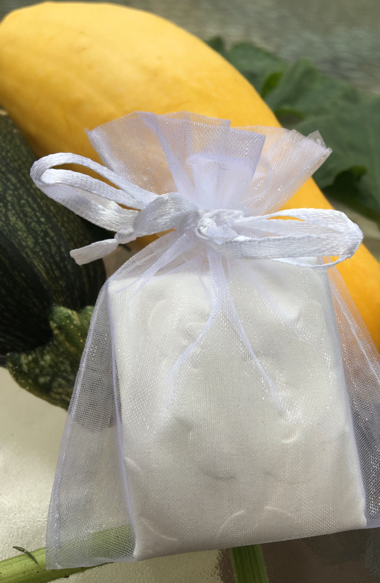 Garden Embossed & Scented Tissues