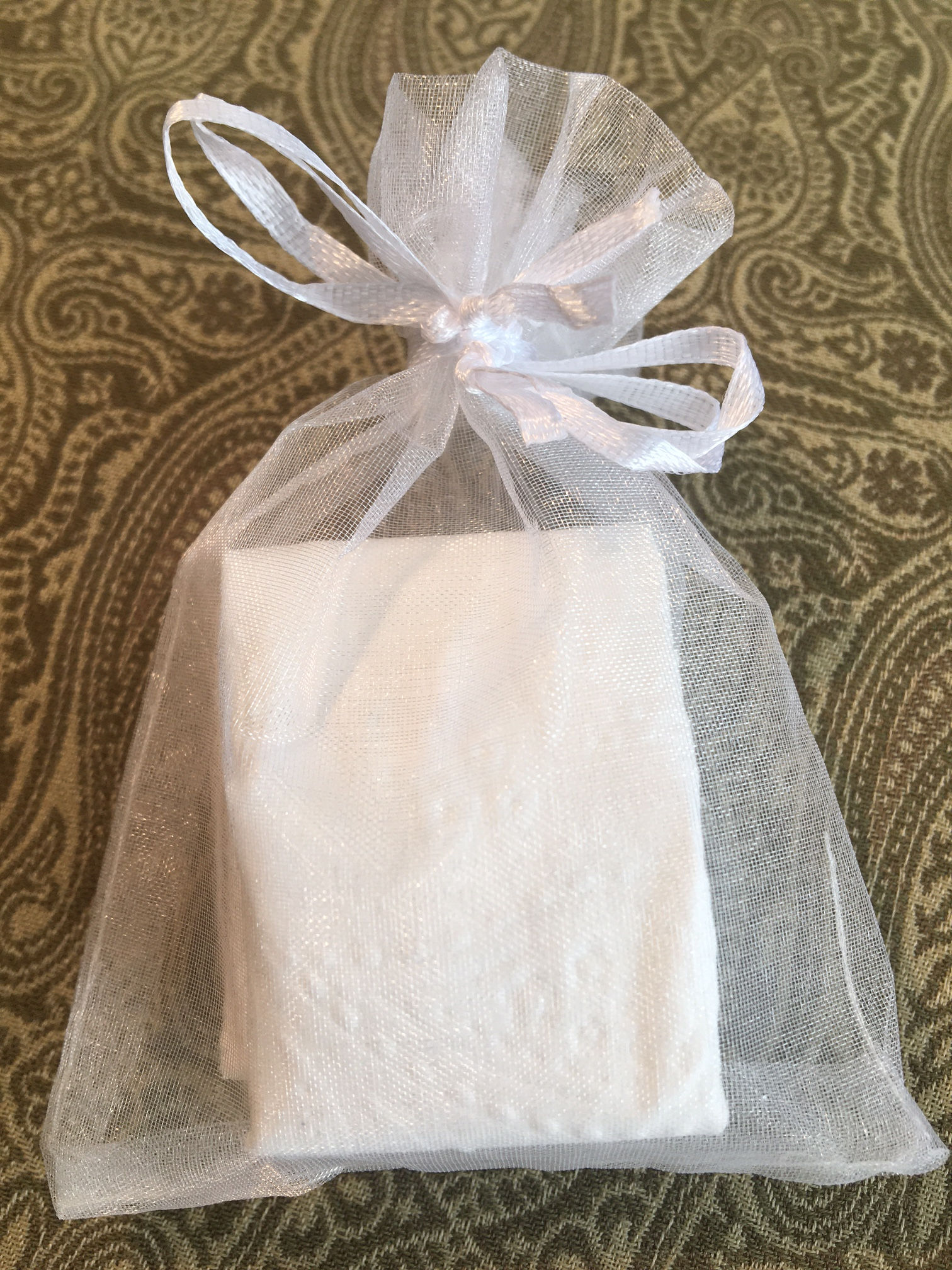 Paisley Embossed & Scented Tissues