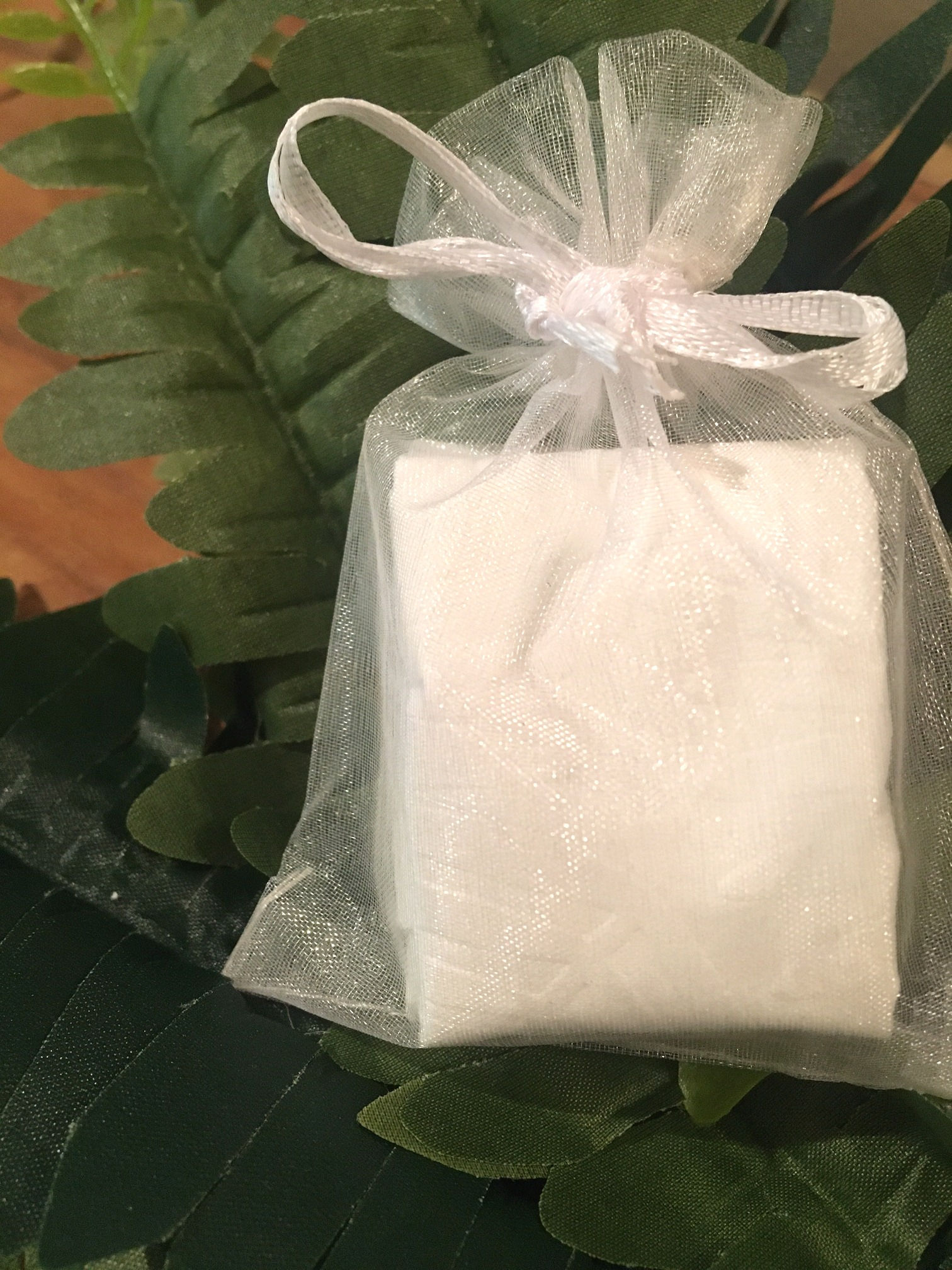 Fern Embossed & Scented Tissues