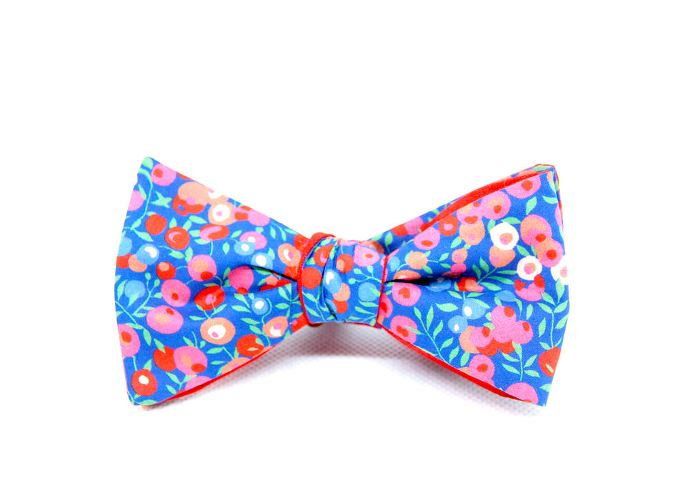 Thumbnail: Red Berries Liberty Print 'Gentleman' Bow Tie