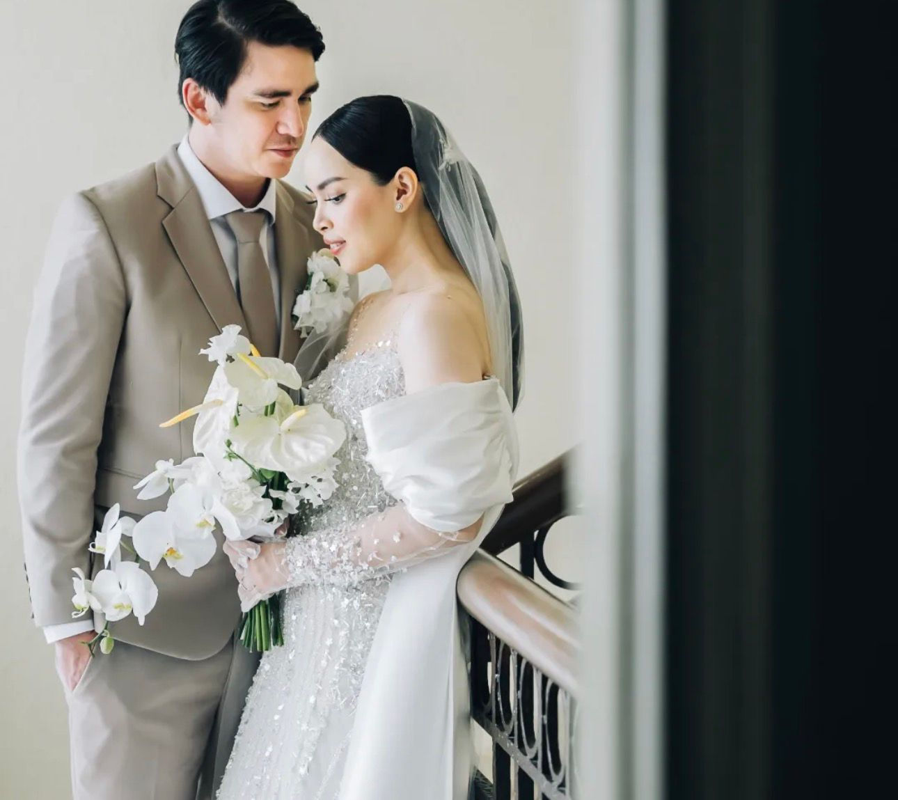 Wedding Bouquet ( Full Import) C&M